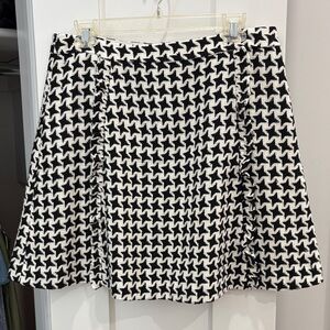 LOFT Monochrome Houndstooth A-Line Skirt